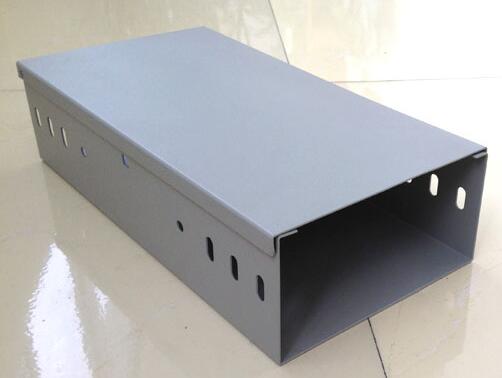 槽式電纜橋架的構(gòu)成